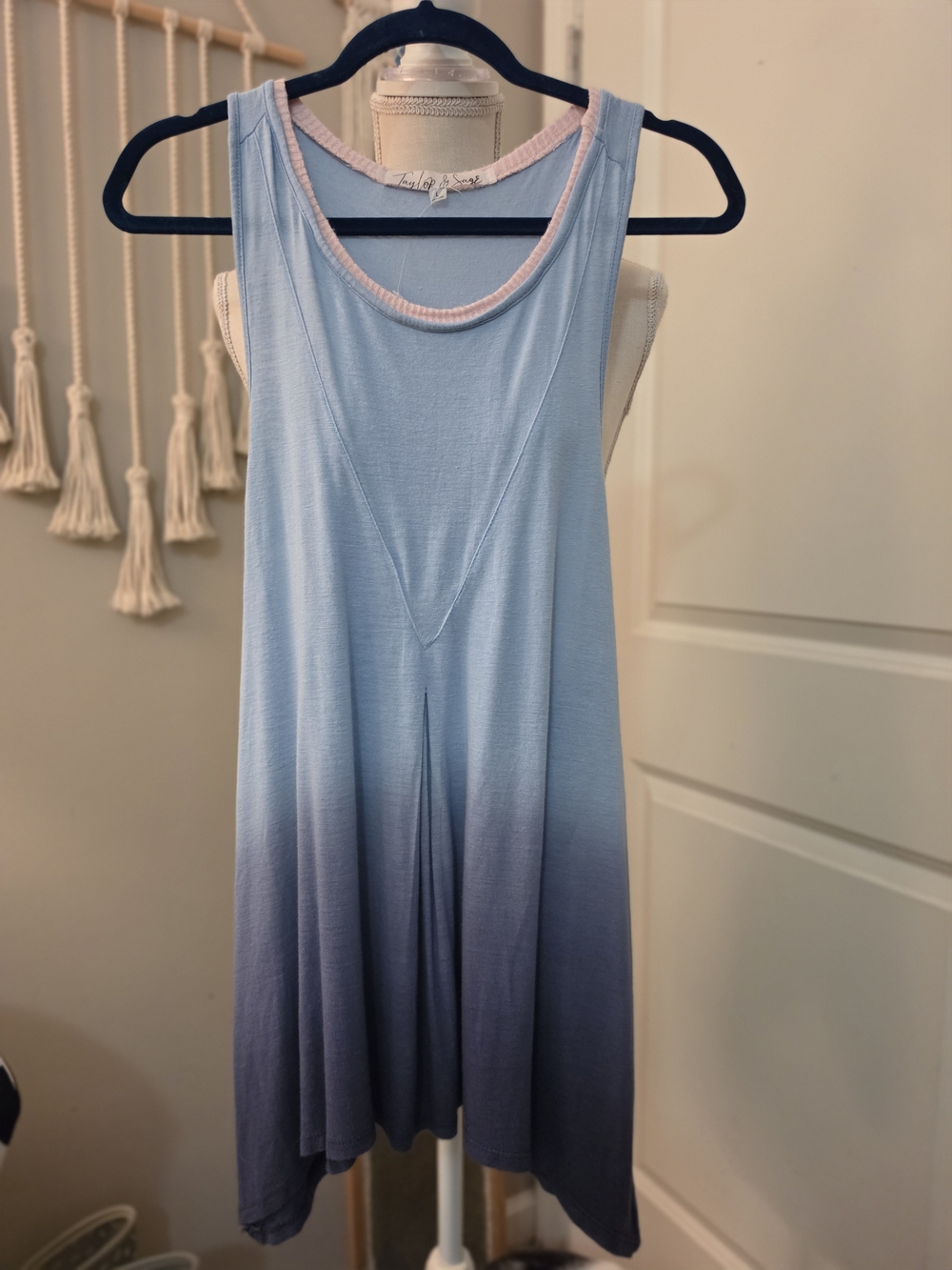 Taylor & Sage Light Blue to Navy Ombre Sleeveless Tunic Tank